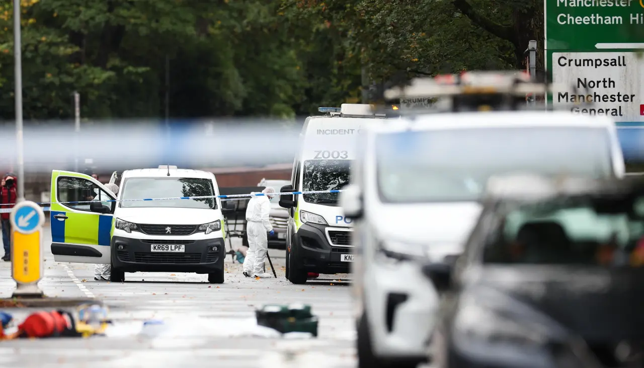 Una de las víctimas de la sinagoga de Mánchester murió por disparos de la Policía