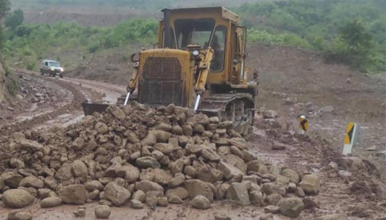 ABC reporta tres tramos “no transitables” en carreteras de Bolivia