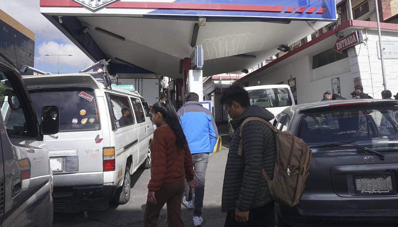 Posturas a favor y en contra marcan el panorama ante el nuevo precio de los combustibles