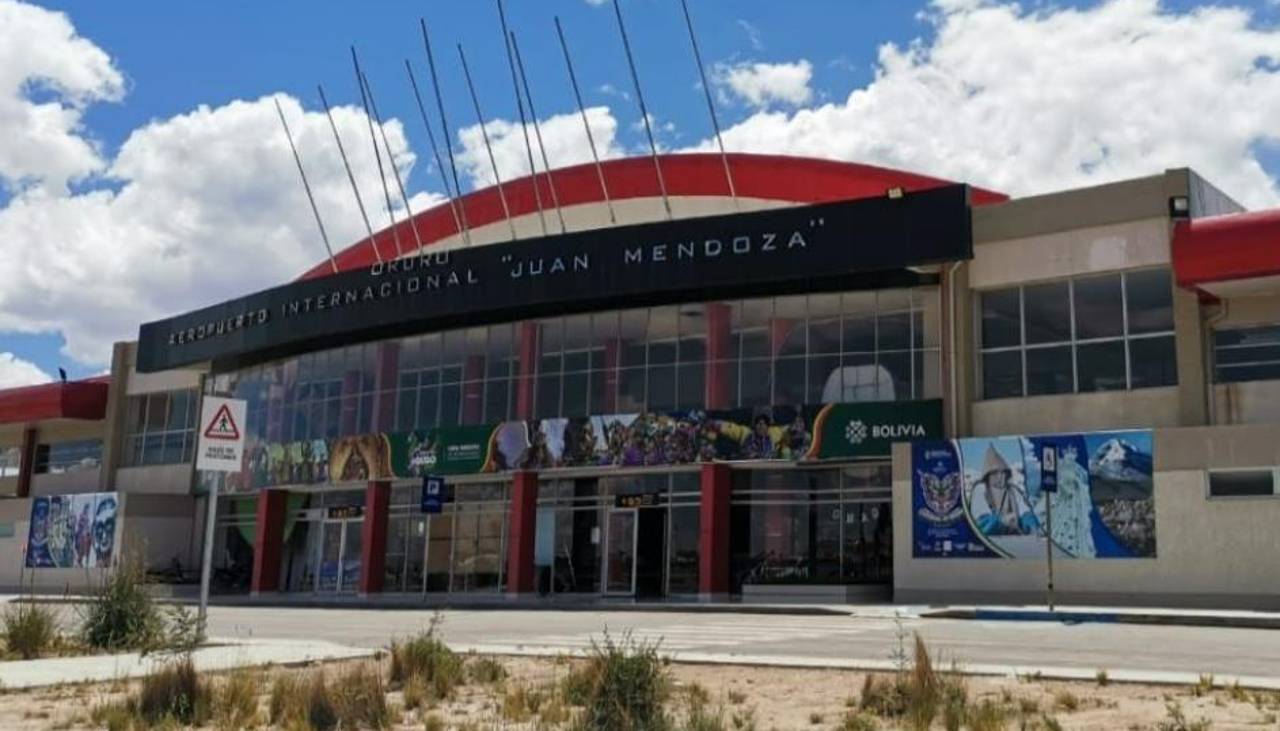 Gobierno: Aeropuertos de Oruro y Tarija recibirán vuelos internacionales por Carnaval 