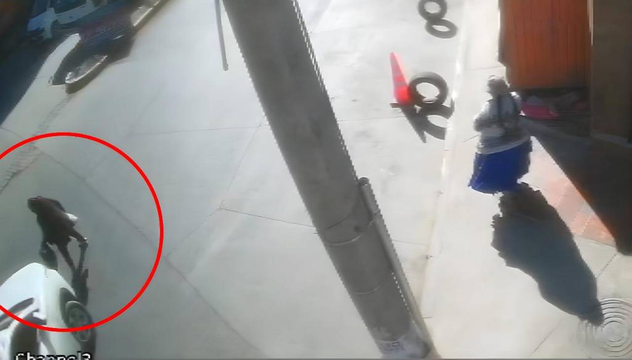 Imágenes sensibles: Buscan al chofer que atropelló a una mujer que falleció en el hospital