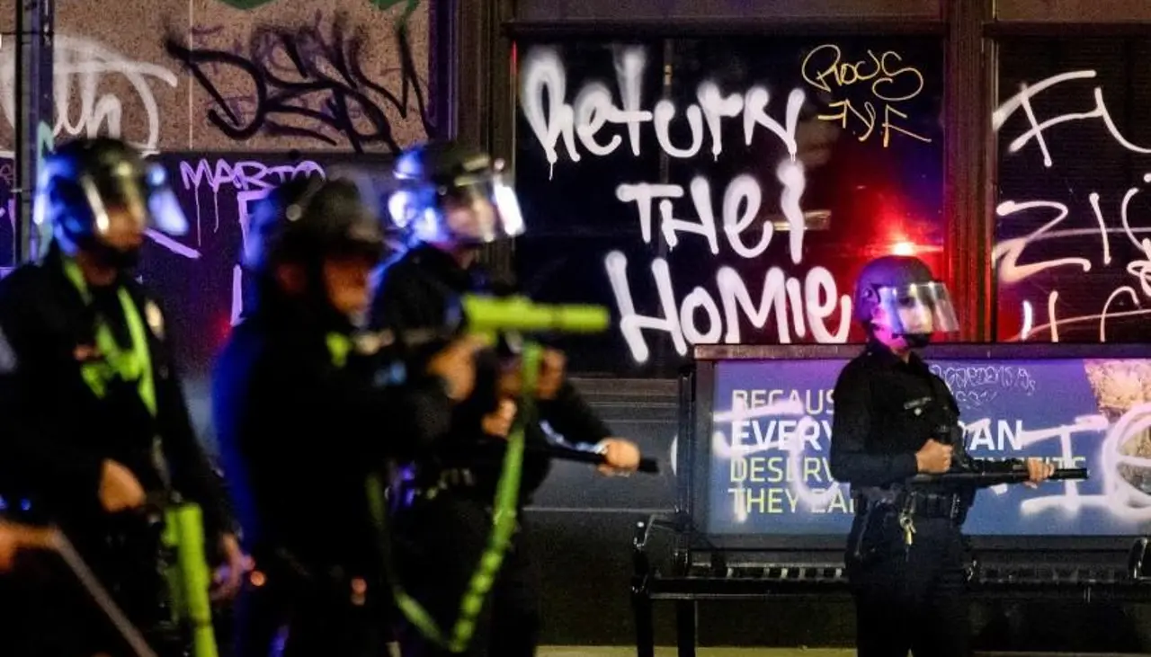 Detienen a unas 60 personas en San Francisco en protestas contra política migratoria de Trump