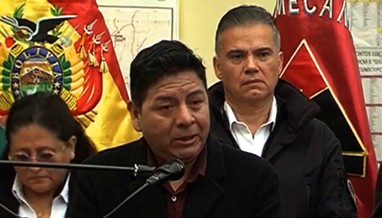 “Ya está hecho, no busquemos culpables”: Alcalde de Viacha denuncia desinformación sobre las explosiones