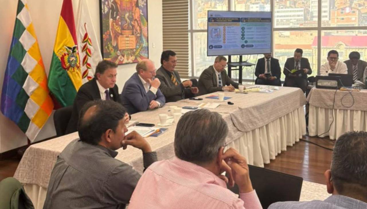 Gobierno y gobernaciones avanzan en la modificación de dos leyes sobre dominio tributario y relacionamiento internacional