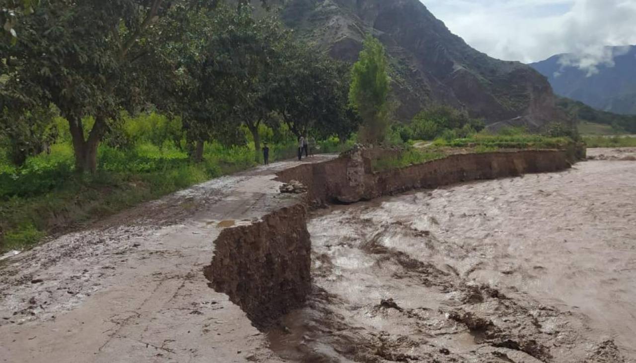 La Paz: Riada afecta viviendas, caminos, un puente y destruye de cultivos en Luribay