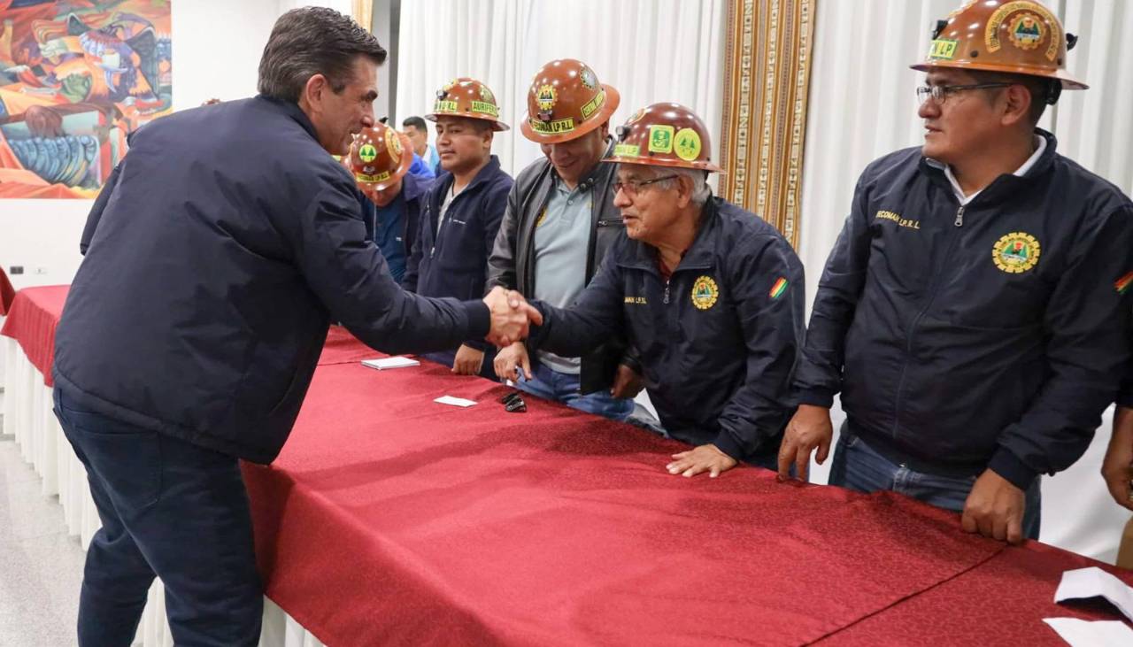 Mineros auríferos descartan movilizaciones y dictan cuarto intermedio en reunión con el Gobierno