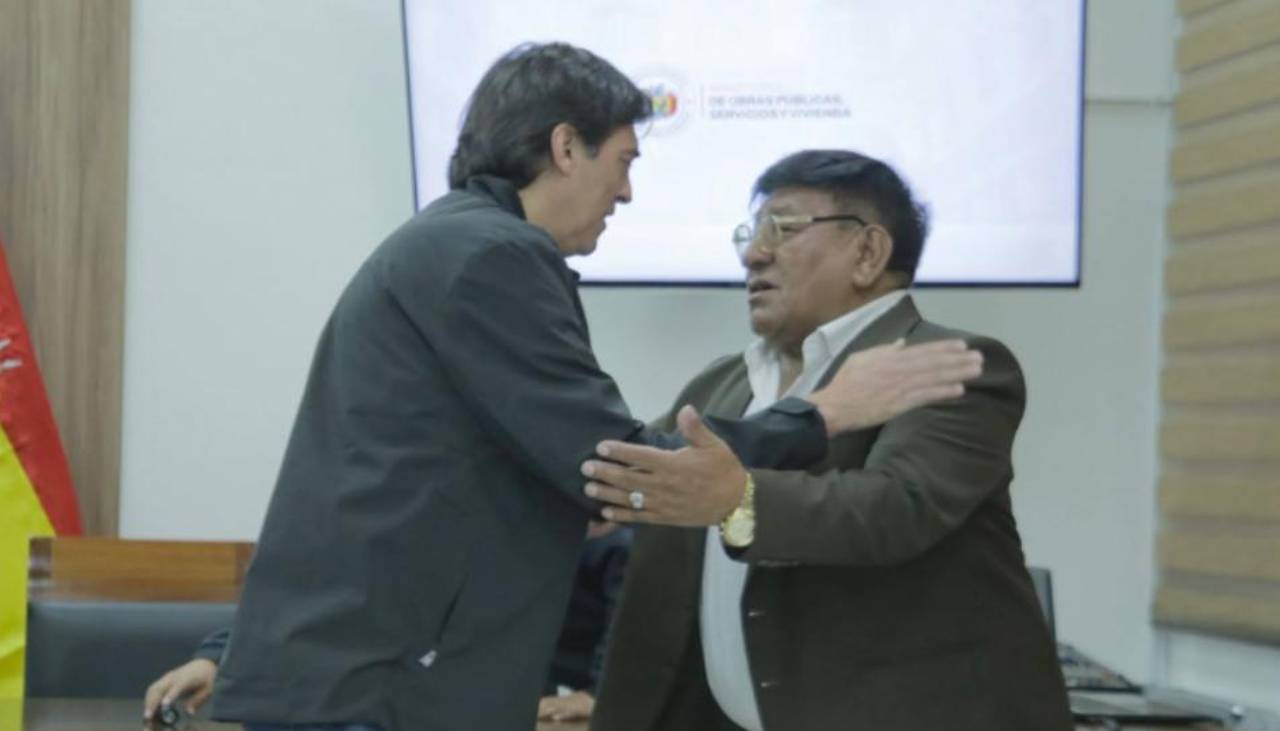 Gobierno acuerda con choferes un incremento de hasta el 35% en las tarifas del transporte interdepartamental