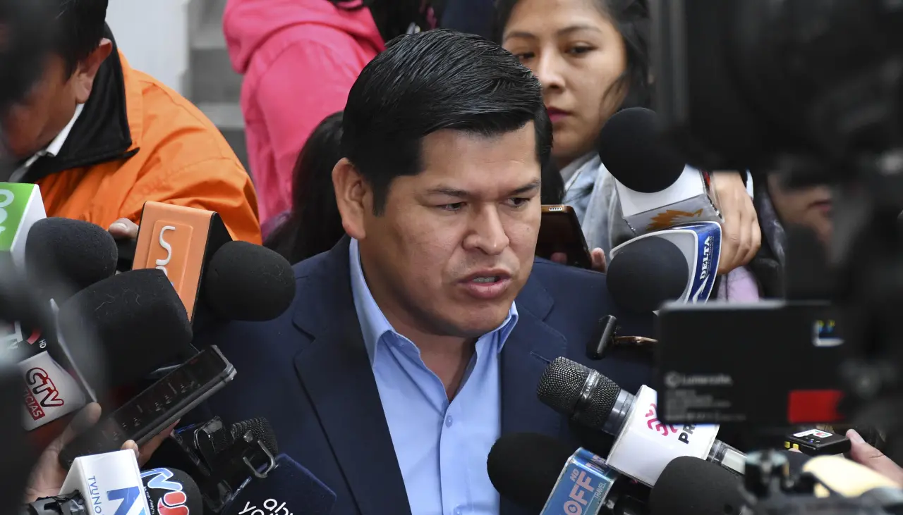 En cuatro años, 100 libras de coca pasaron de Bs 600 a Bs 5.000, según viceministro Mamani