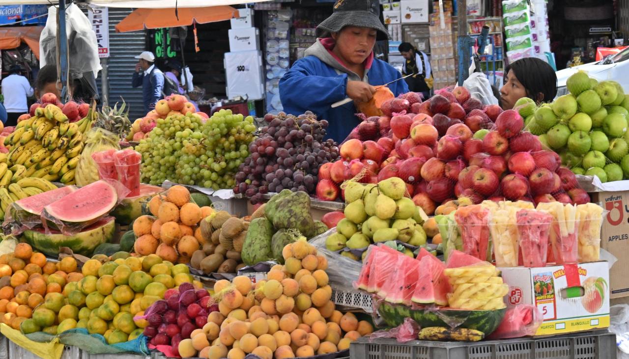 Inflación: “Comer fue más barato en febrero, pero su efecto es limitado”, señala economista