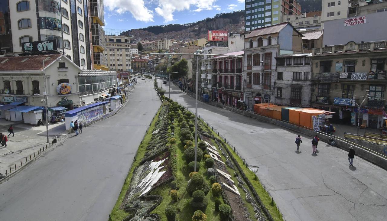 Paro del transporte en La Paz: Gobierno anuncia convocatoria a choferes para dialogar