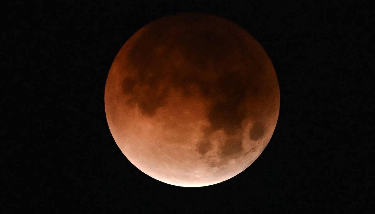 ¡No te lo pierdas! Revisa aquí cómo y cuándo ver el eclipse lunar en Bolivia