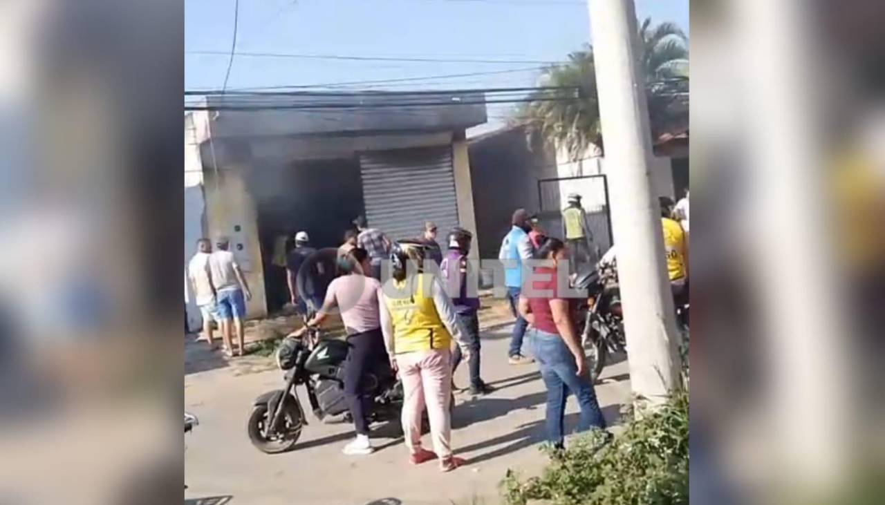 Dos niños de 2 y 4 años sufren graves quemaduras por un incendio al quedarse solos en una casa