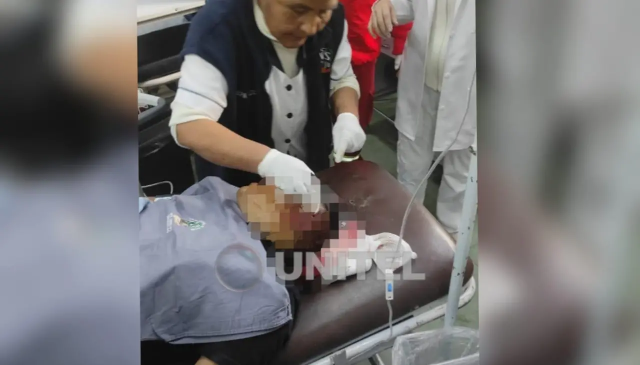 Cochabamba: Subteniente resulta herido con esquirla de un explosivo durante intervención a bloqueo en Pirque