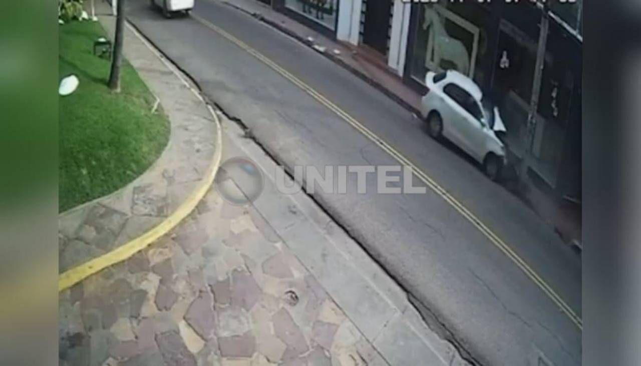 Mujer que fue atropellada tiene 50 días de impedimento y su familia dice que los gastos médicos superan los Bs 46.000