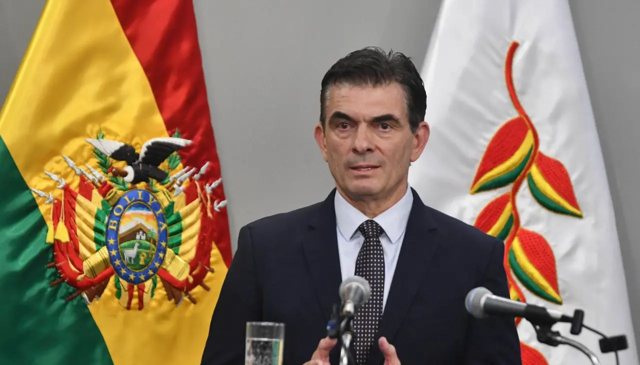 Rodrigo Paz anuncia la llegada de 550 millones de dólares provenientes de la CAF 