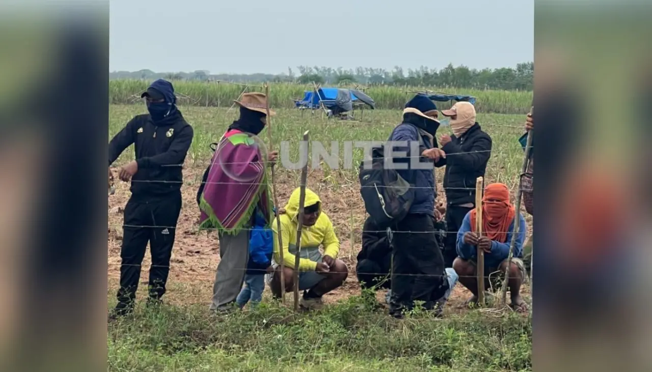 “Tienen secuestrado a mi esposo”: Mujer denuncia que un grupo armado ingresó a una propiedad del norte y retuvo a una persona