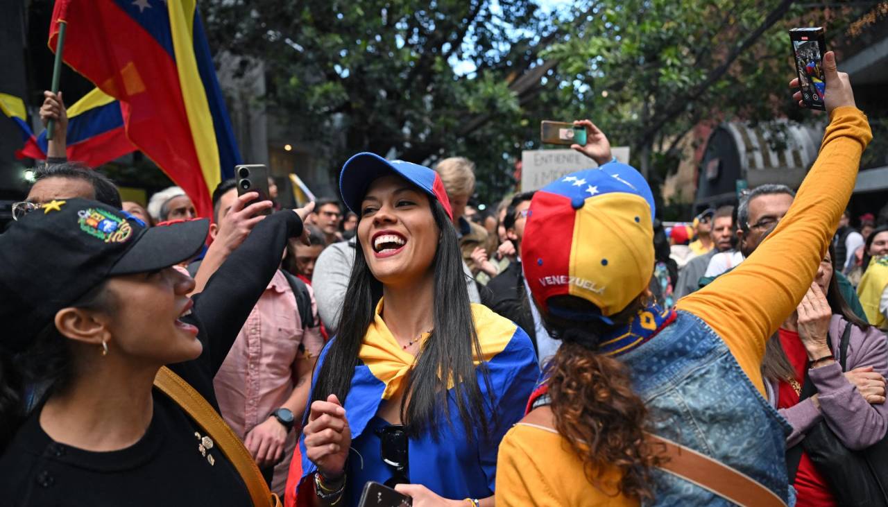 La oposición de Venezuela acusa a Maduro de consumar un “golpe de Estado”