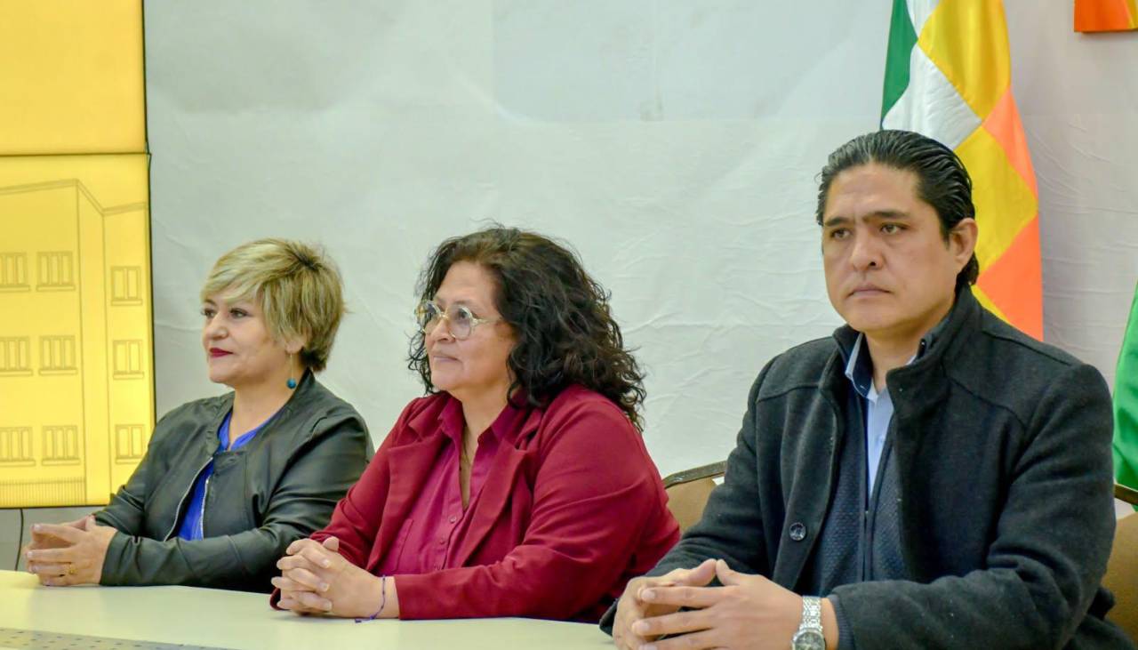 Se reasignarán ítems acorde a las necesidades de cada región, señala ministra de Salud