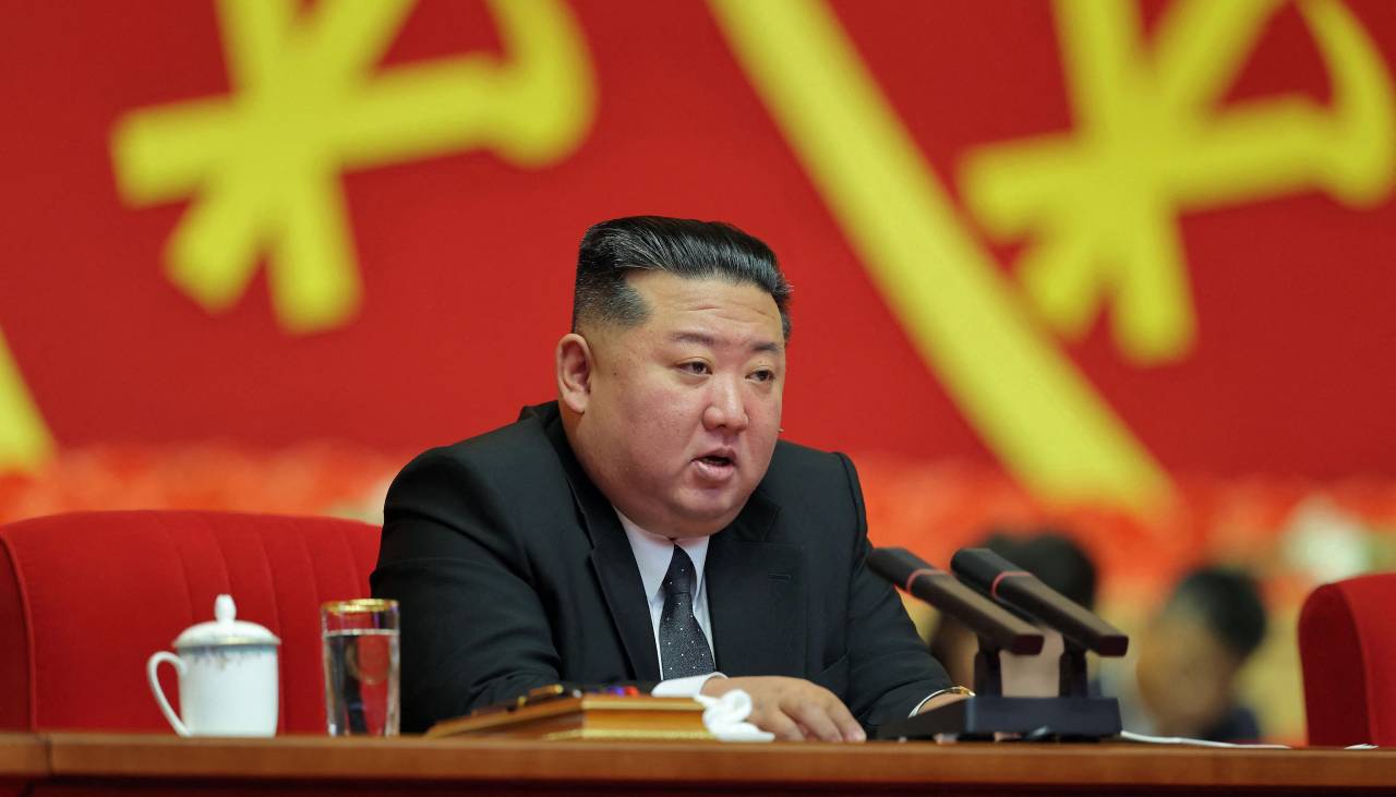 Surgen versiones de que el líder norcoreano Kim Jong-un está en coma tras grave hemorragia 