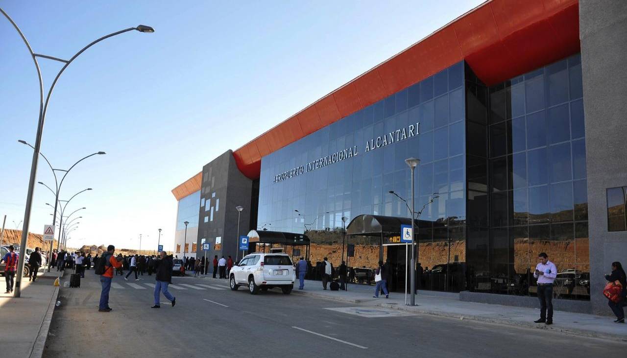 Pasajes aéreos: Este es el nuevo tarifario de 22 rutas, que rige desde este lunes en el país