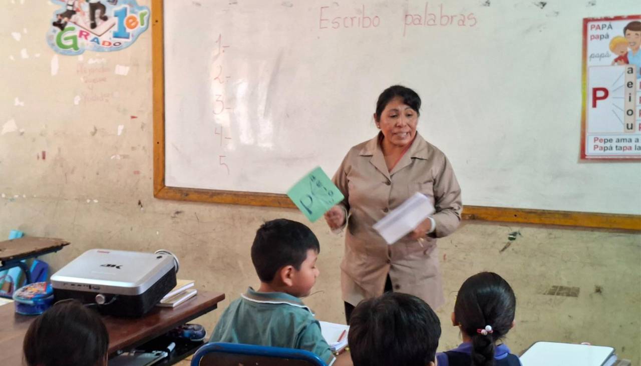 Gobierno destina más de Bs 413 millones para el bono “Gestión de Aula” para maestros