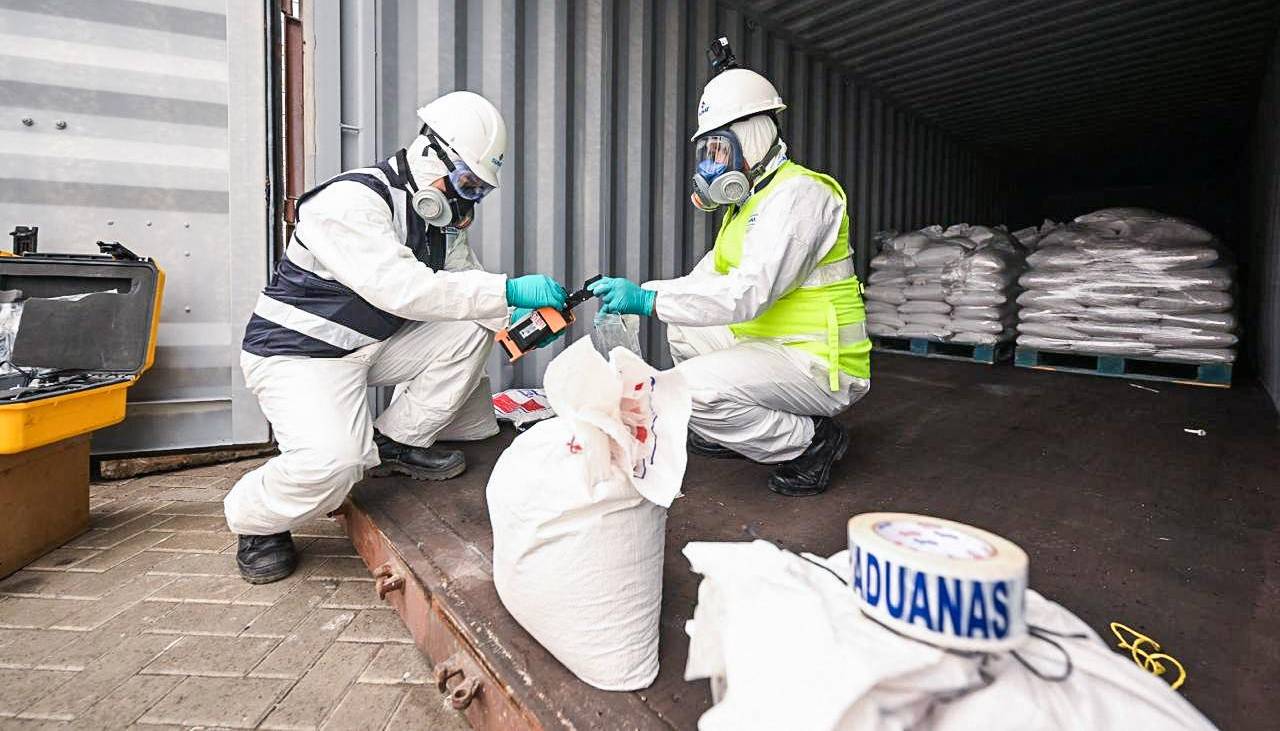 Incautan en Perú 4 toneladas ilegales de mercurio que iban a Bolivia