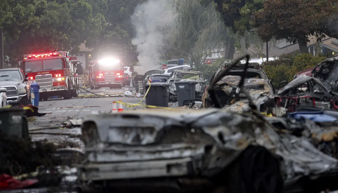 EEUU: Avión se estrella en California y deja “varios muertos”, reporta Bomberos