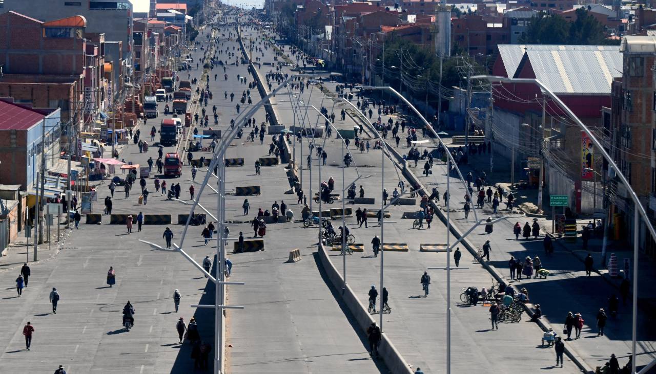 Bolivia inicia la jornada 46 de conflictos con 50 puntos de bloqueo en cinco departamentos