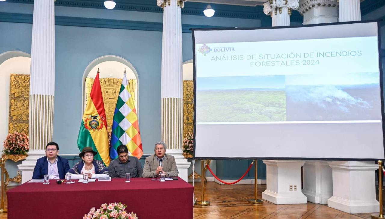 Bolivia declara emergencia nacional por los incendios forestales para agilizar la llegada de ayuda internacional