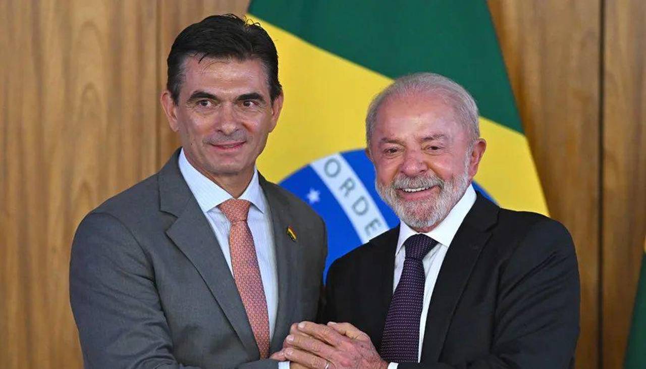 Rodrigo Paz felicita a Lula por su victoria en la elección presidencial de Brasil
