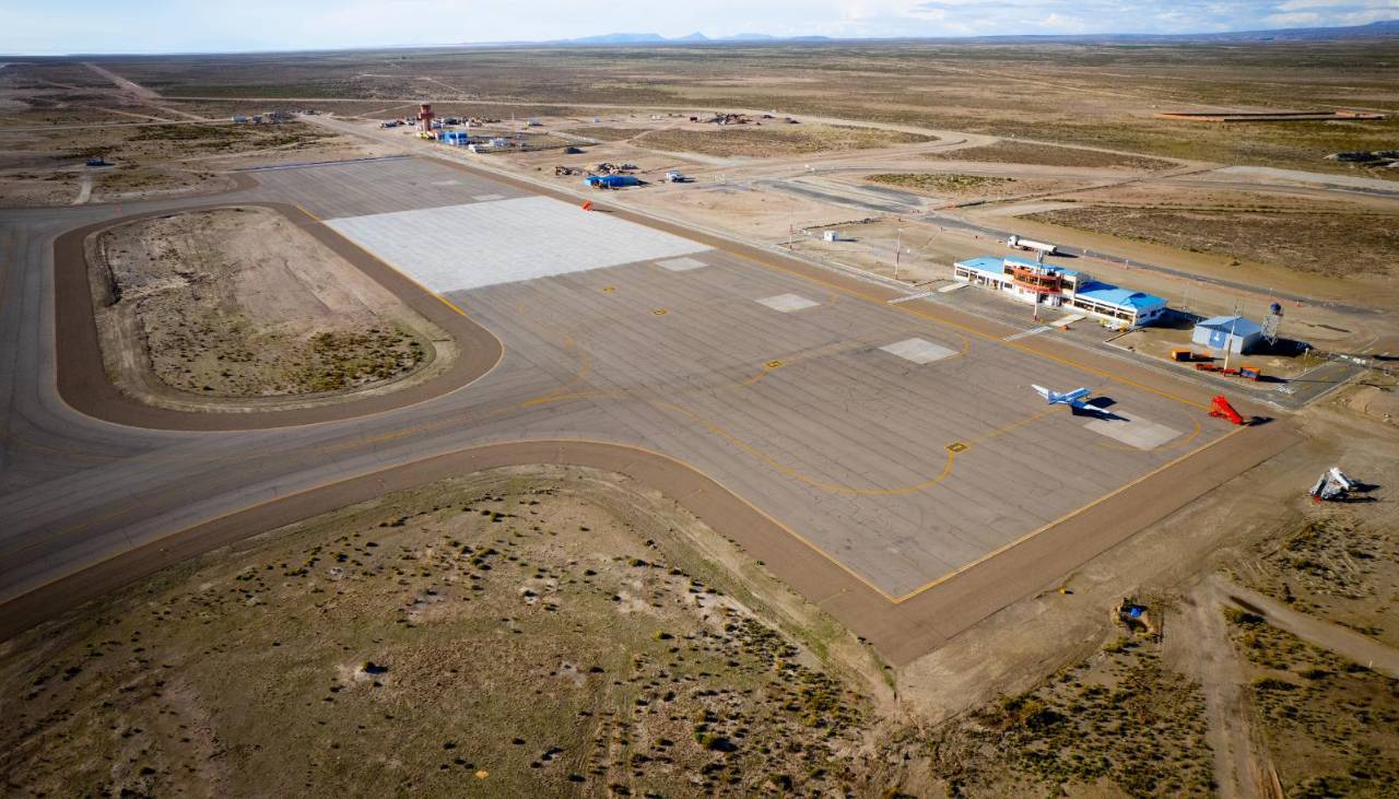 El Gobierno anuncia reformas para el aeropuerto de Uyuni con financimiento del BID de Bs 100 millones