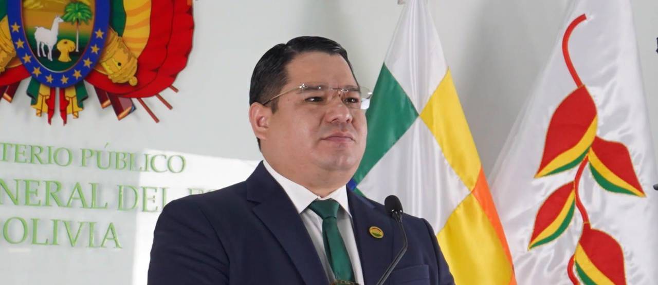 Fiscal general del Estado saluda a Ávila y dice que para él es “el presidente Constitucional de Bolivia”