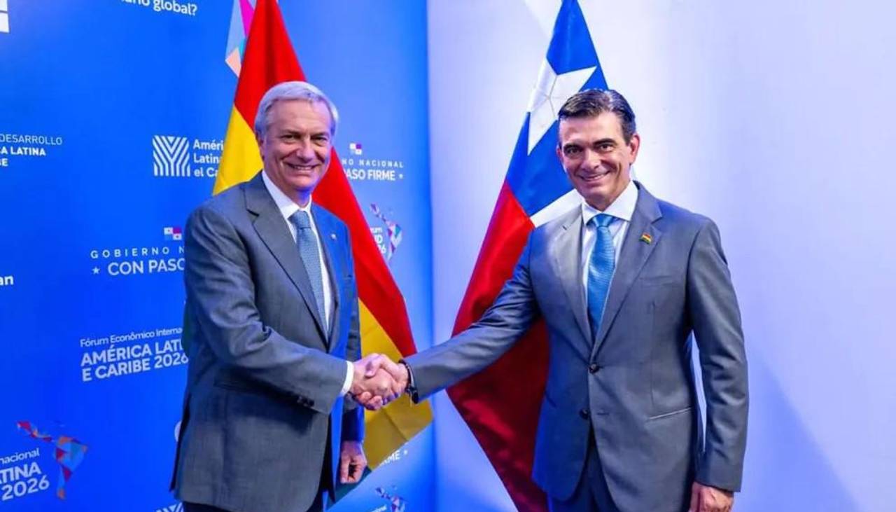 Paz viaja a Chile, en puertas de la investidura de Kast, para trazar la nueva agenda sin “renunciar” al mar