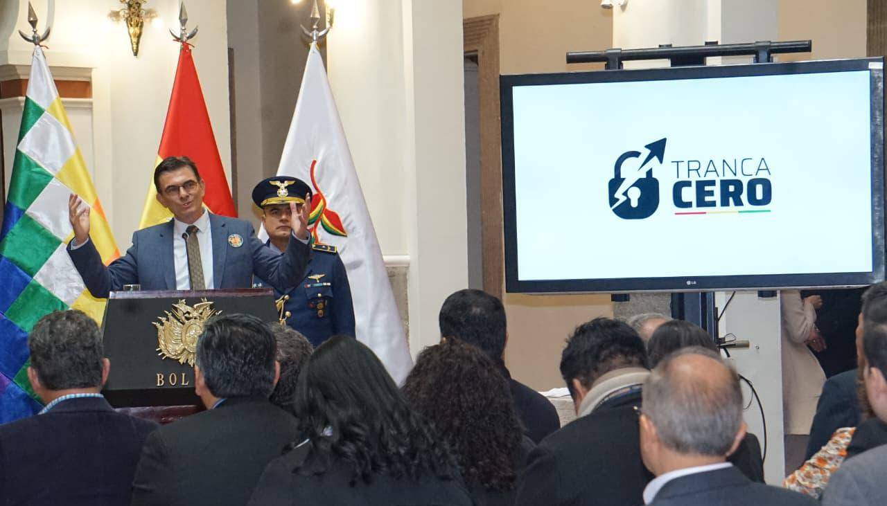 El Gobierno lanza el programa “Tranca cero” para desmontar la burocracia y optimizar servicios