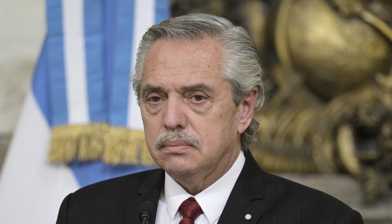 Justicia argentina procesa a expresidente Alberto Fernández por presunta corrupción