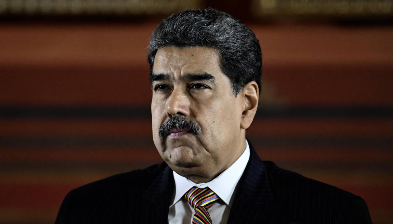 Venezuela moviliza su Armada ante despliegue militar de EEUU en el Caribe