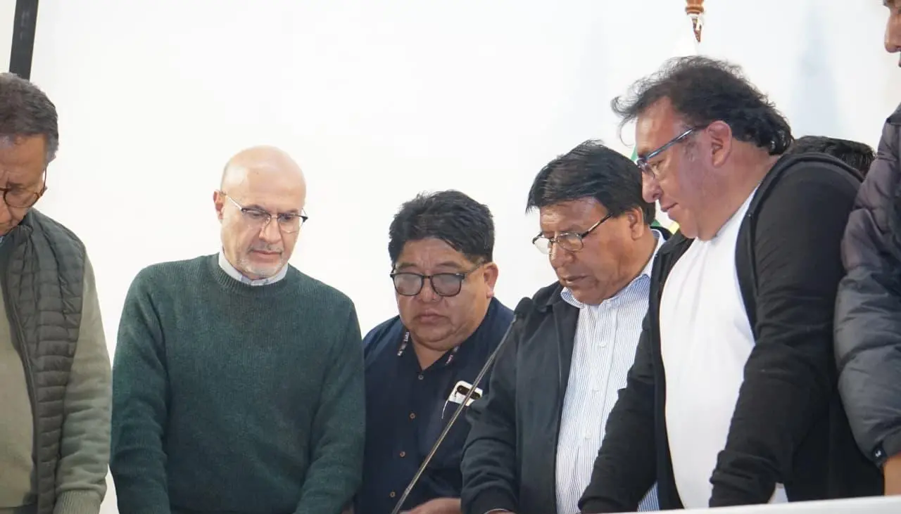 Estos son los cuatro puntos del acuerdo firmado entre el Gobierno y los choferes de La Paz