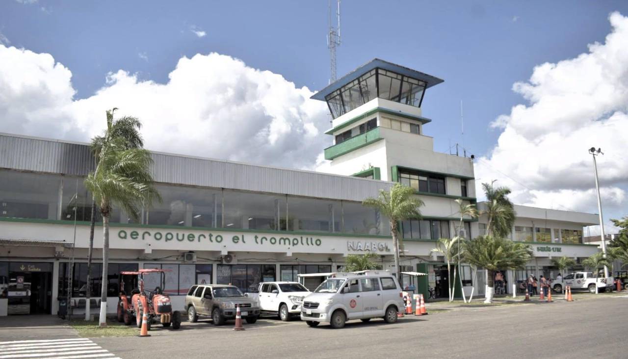 Hasta el miércoles no entregarán combustible de aviación en el aeropuerto El Trompillo, reportan pilotos