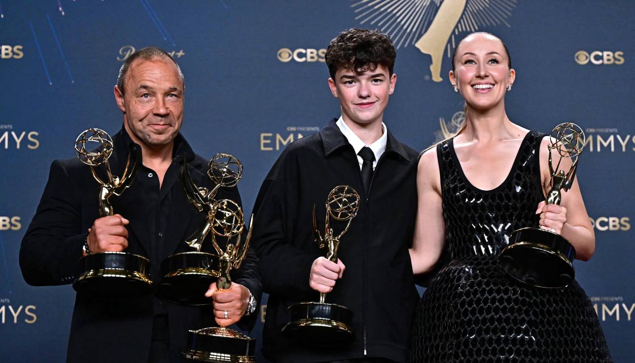 ‘Adolescencia’ arrasa en los premios Emmy