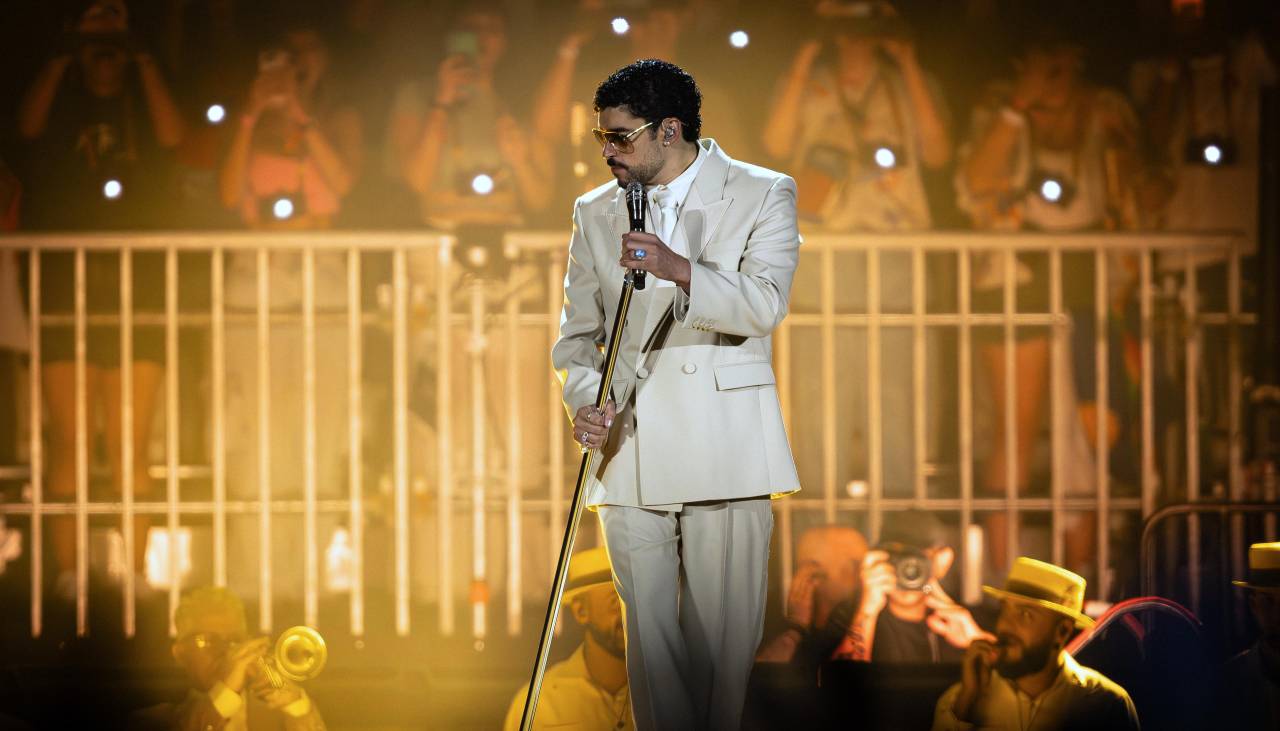 Boliviana es elegida para subir a ‘la casita’ de Bad Bunny en Brasil