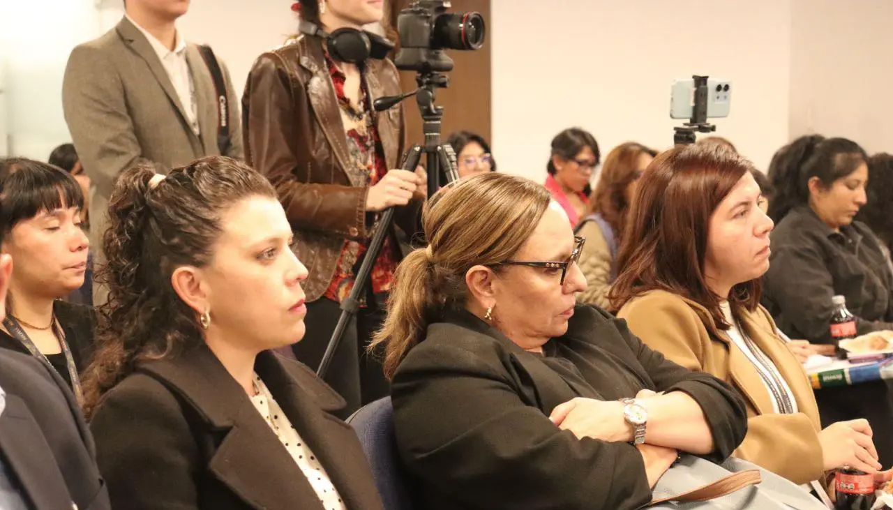 Presentan proyecto de ley que plantea cárcel por acoso digital