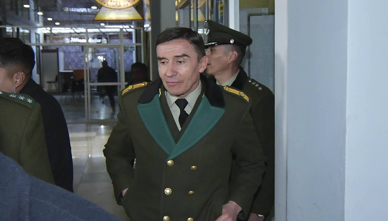 Difunden tercer audio de Sokol en el que critica a militares y él dice que está descontextualizado y tiene estrecha relación con las FFAA