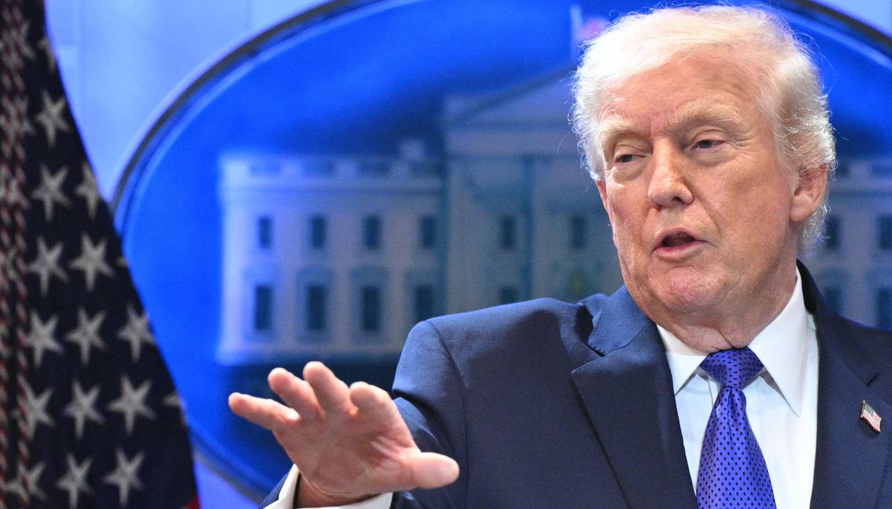 Trump anuncia nuevo arancel general del 10% tras revés de la Corte Suprema de EEUU