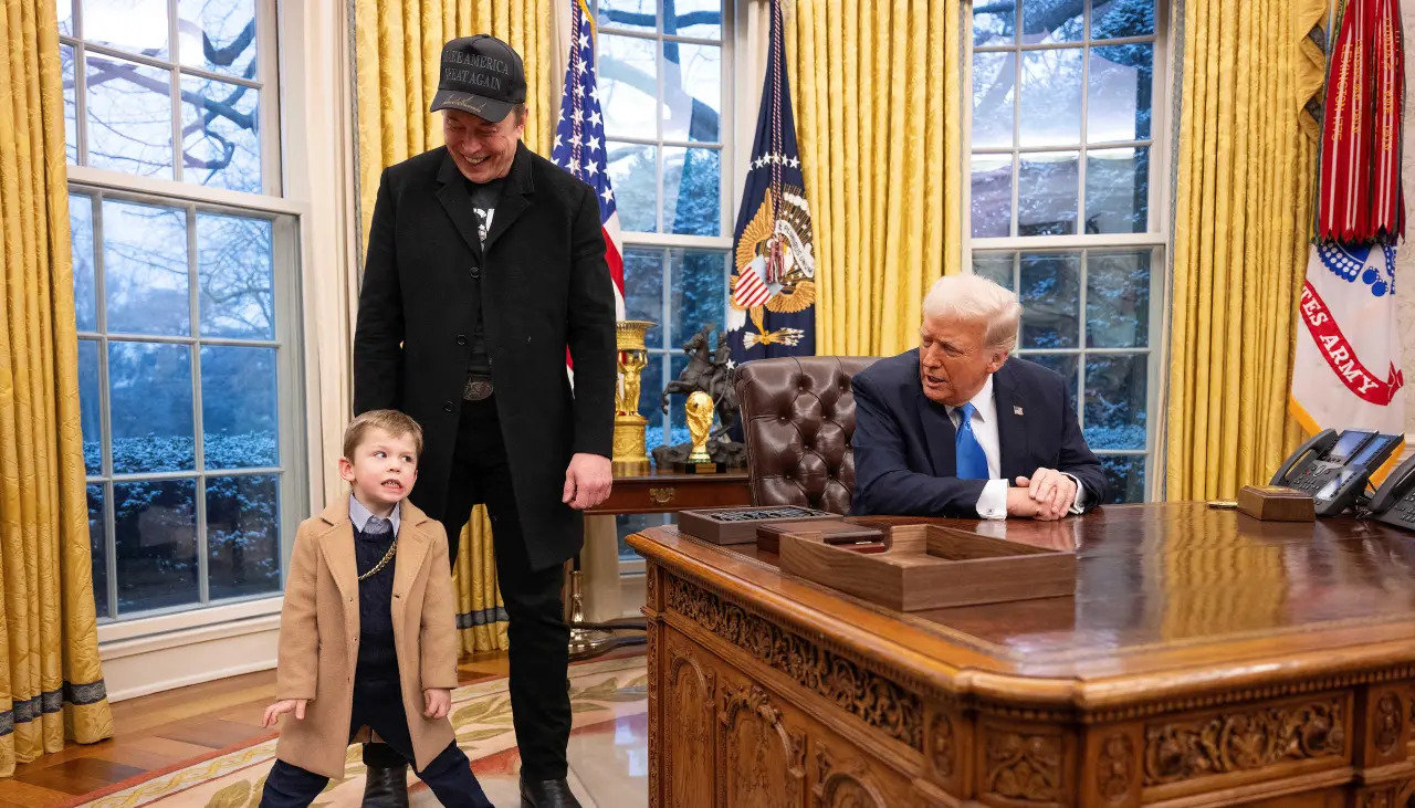 El hijo de Elon Musk se roba el protagonismo en plena reunión con Donald Trump