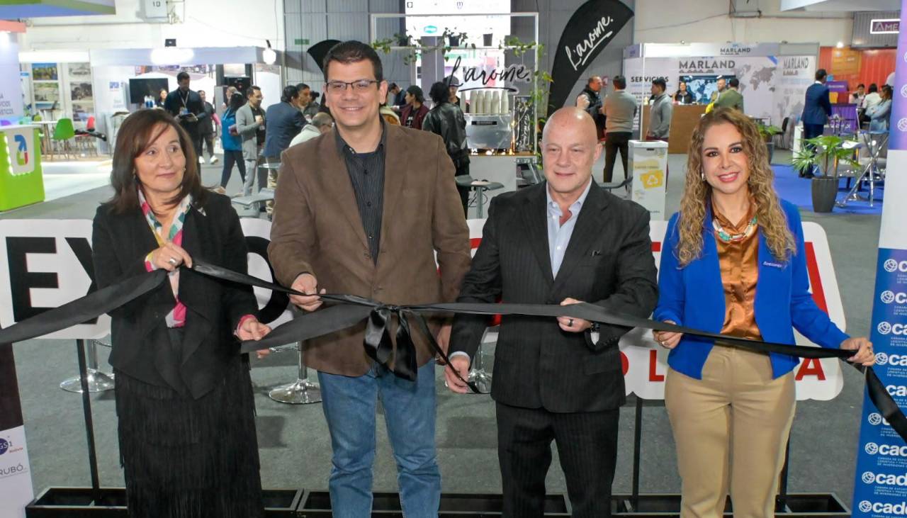 Expologística Bolivia 2026 reúne a más de 70 expositores y apuesta por fortalecer el comercio exterior