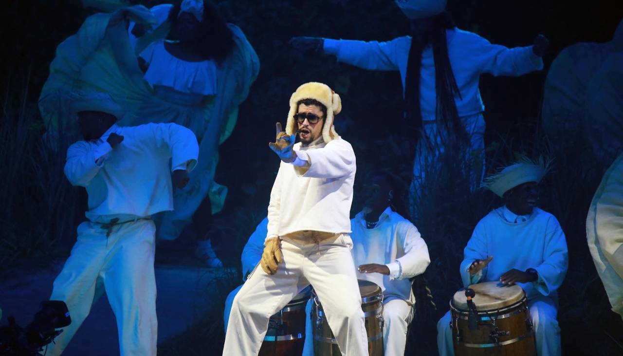 Bad Bunny, un Daddy Yankee cristiano y música para el mundial marcaron los Latin Billboard