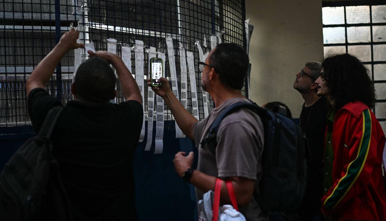 Brasil expectante ante el conteo de votos del balotaje entre Lula y Bolsonaro
