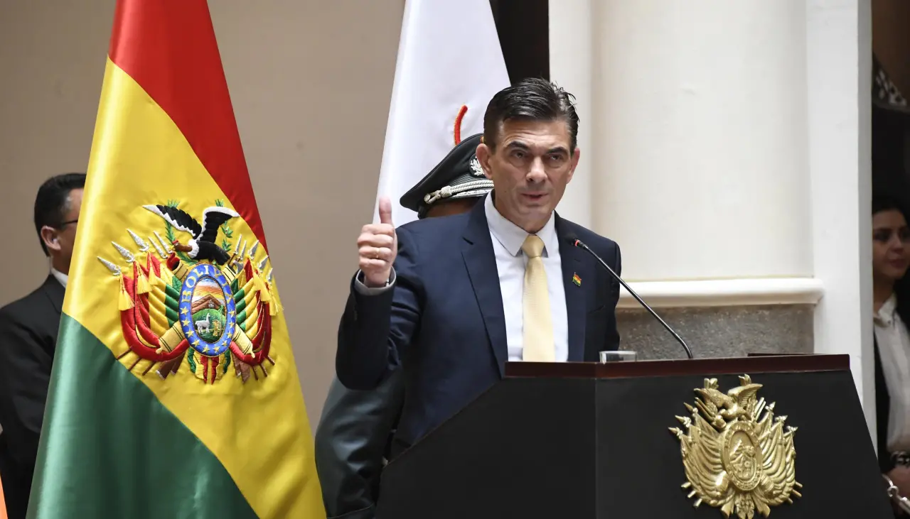 “Seguramente nos dirán: ¿dónde están los sectores?”, dice Paz que señala la “meritocracia” de su gabinete de ministros