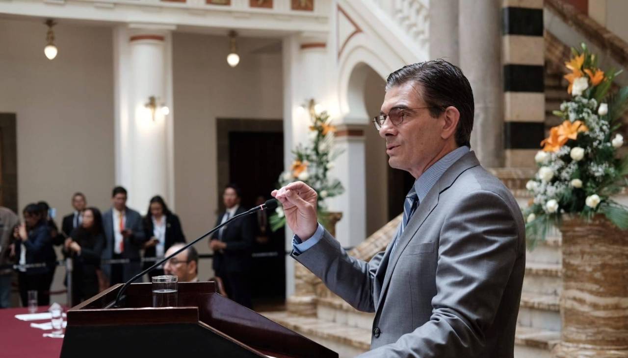 Paz anuncia inversión de $us 50 millones para educación y pide a la ALP aprobar el financiamiento de la CAF