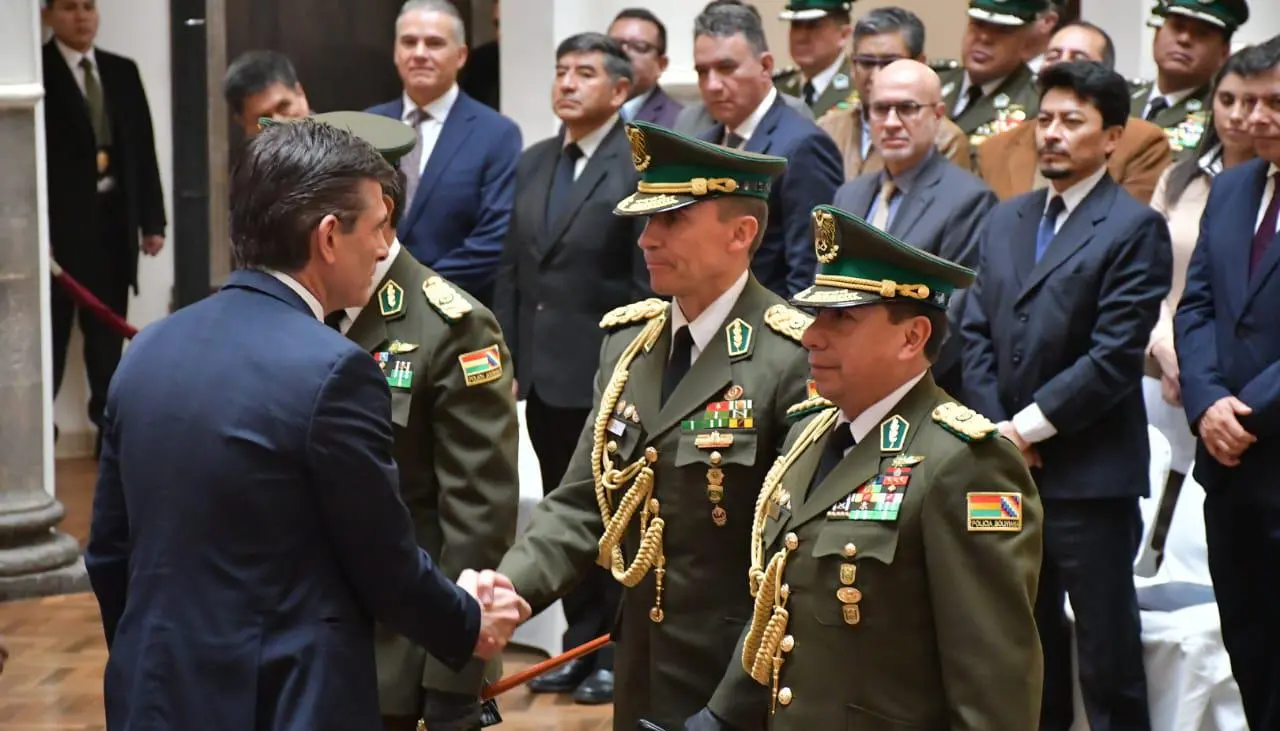 Nuevo comandante de la Policía: “No se arriesguen a perder su profesión por unos cuantos centavos”